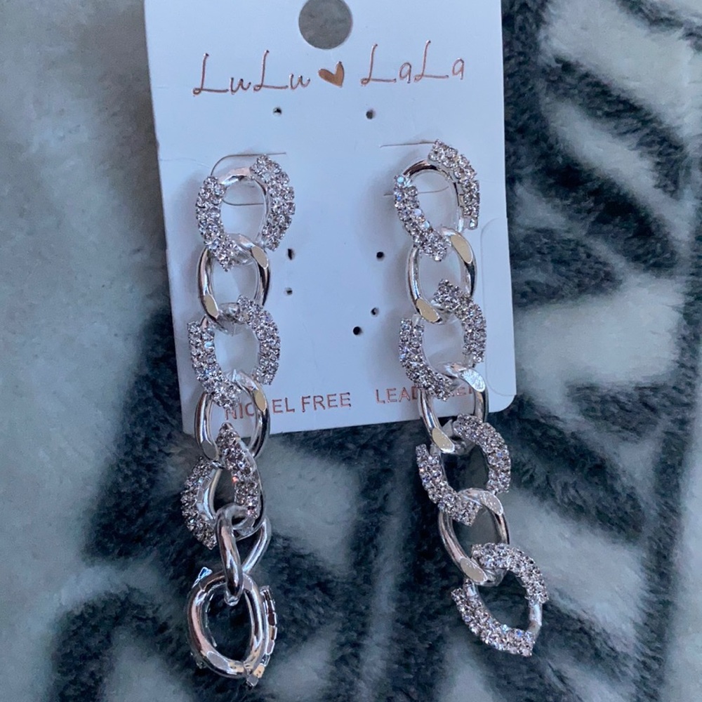 Chain earrings